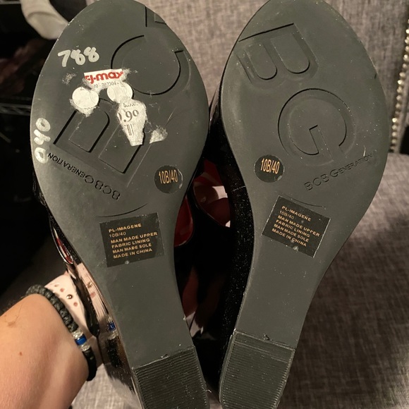 BCBG wedges - Picture 2 of 2